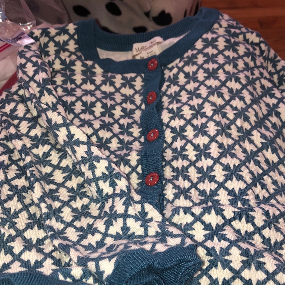 Stylish Teal and White Star Sweater